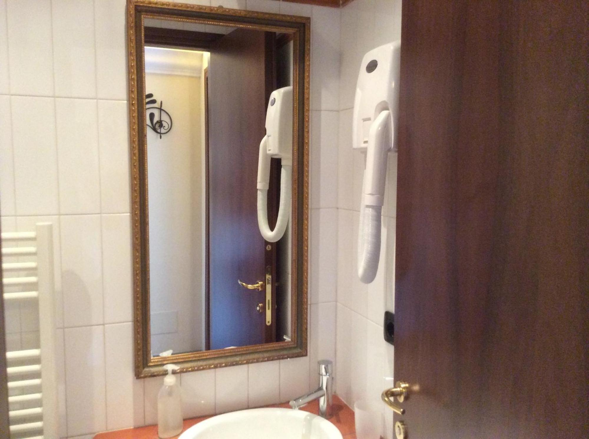 Hotel Al Sanpietrino Рим Номер фото